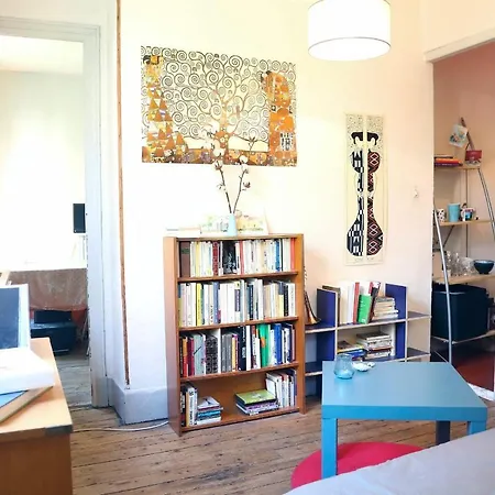 Charming Bright Near Montmartre * פריז