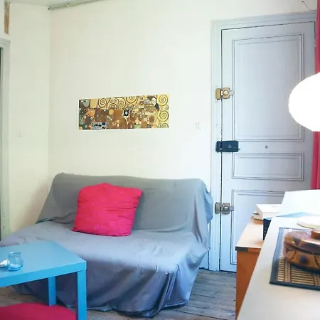 Charming Bright Near Montmartre דירה