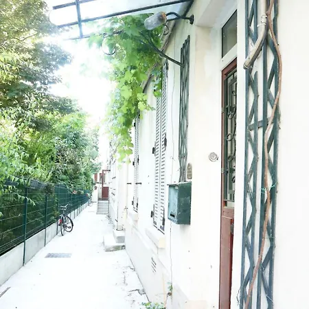 Charming Bright Near Montmartre פריז